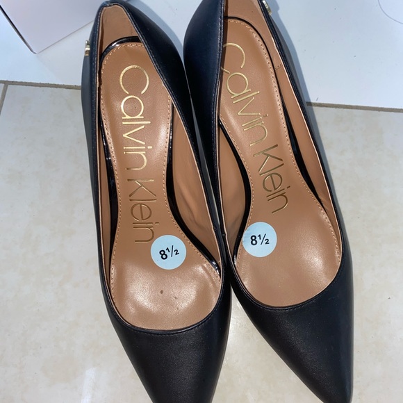 CK heels - Picture 2 of 4